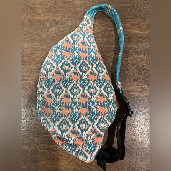 KAVU Rope Sling Cotton Canvas Messenger Bag Multicolor Beach Paint Pattern - Picture 9 of 10